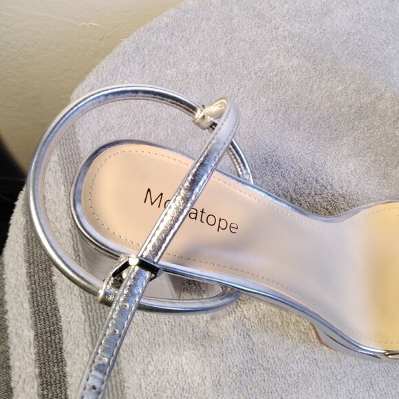 Chic & Modern Modatope Silver Metallic Block Heels Size 10 Ankle Strap Platform - Picture 5 of 16